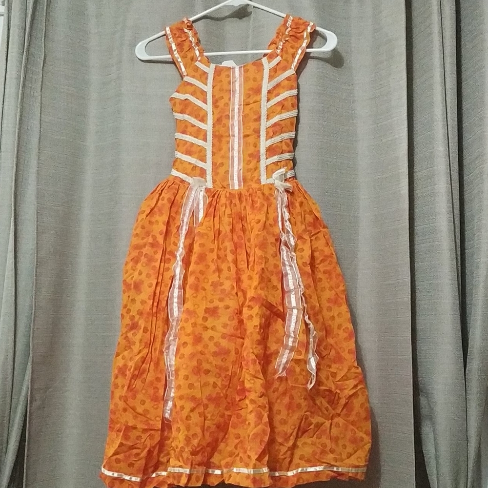 Vintage Girls Dress .. Great for Médiéval Festival or Halloween 🎃
